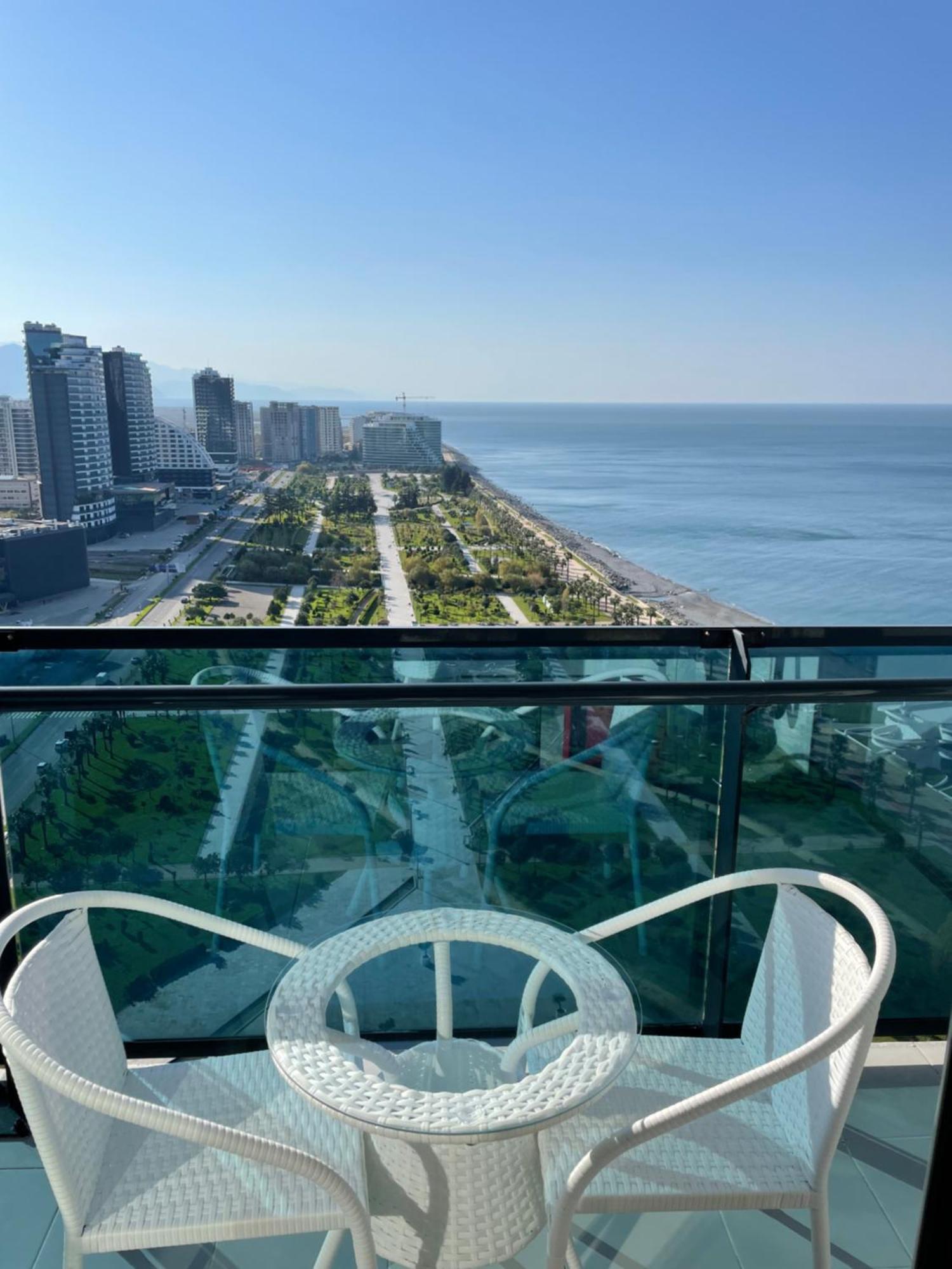 Sea View Apartments Orbi Beach Tower Batumi Kültér fotó