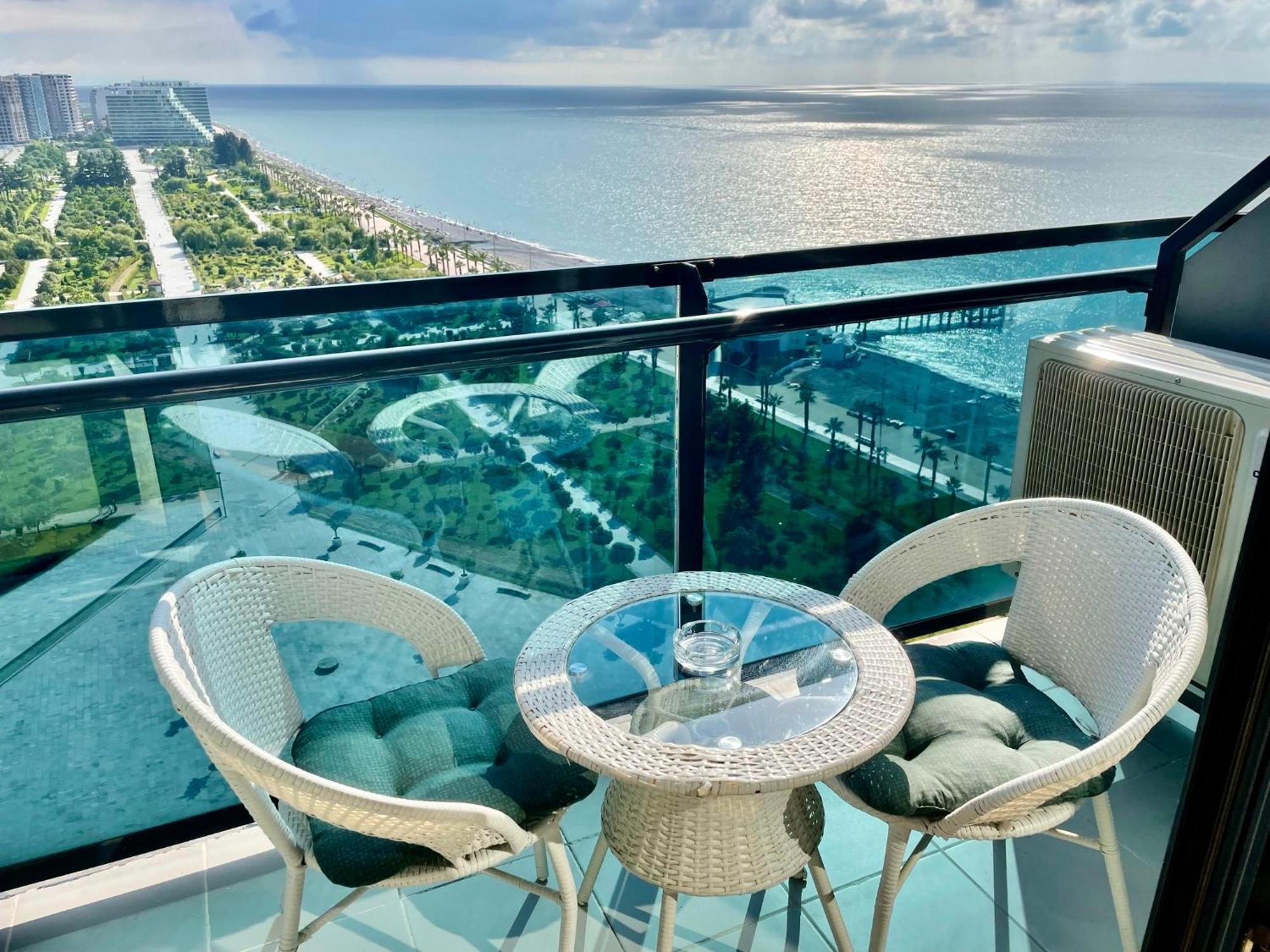 Sea View Apartments Orbi Beach Tower Batumi Kültér fotó