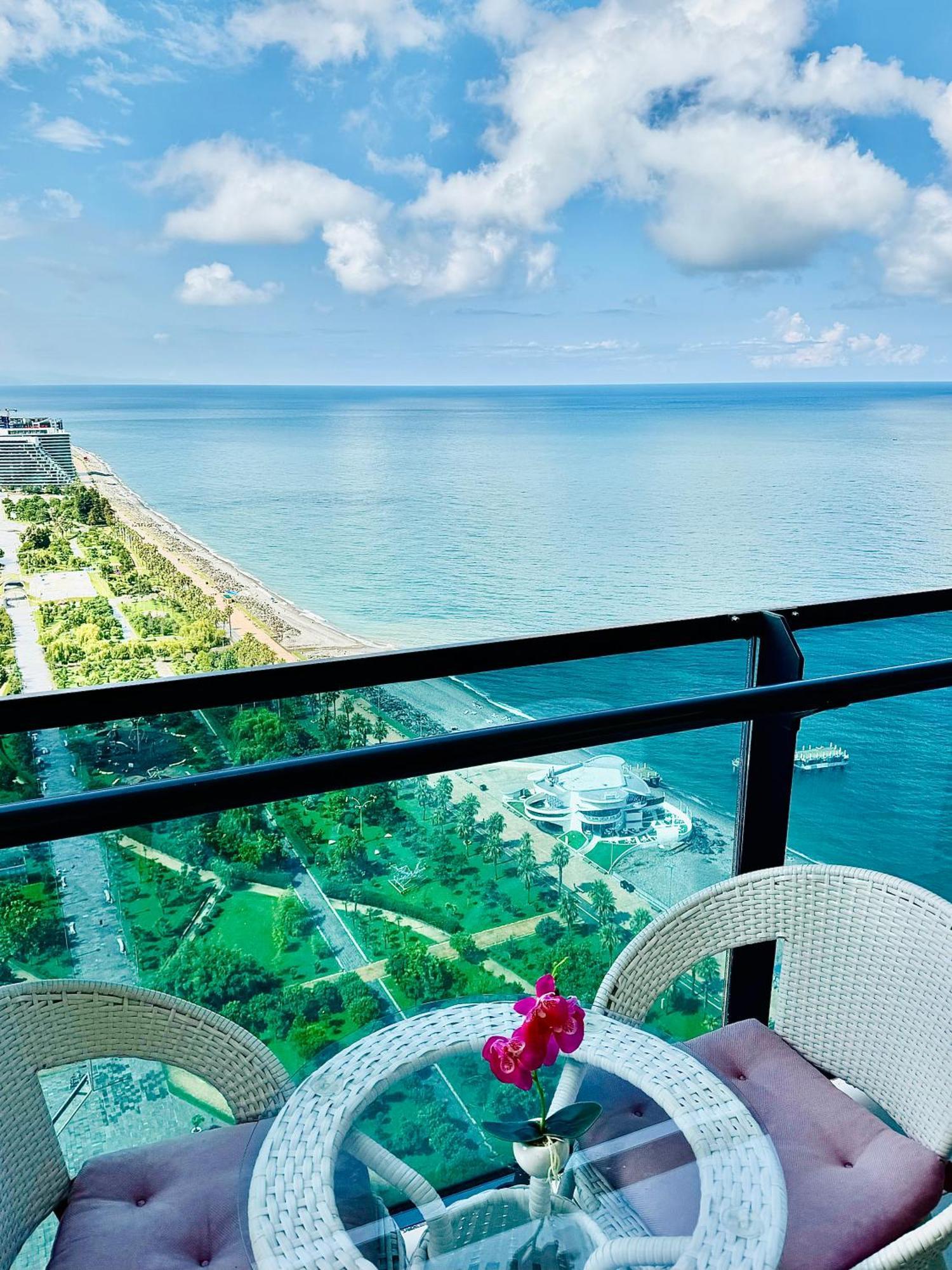 Sea View Apartments Orbi Beach Tower Batumi Kültér fotó